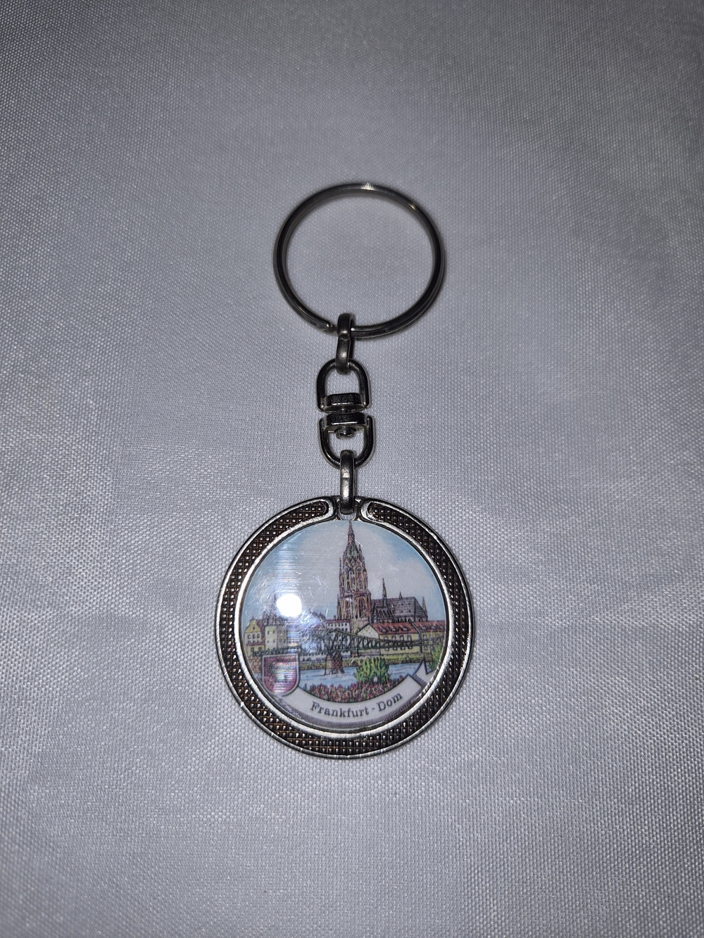 Vintage Frankfurt Dom Souvenir Keychain - Silver Metal with Color Illustration